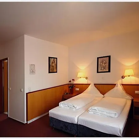 Hotel Zur Linde Schermbeck Exterior photo